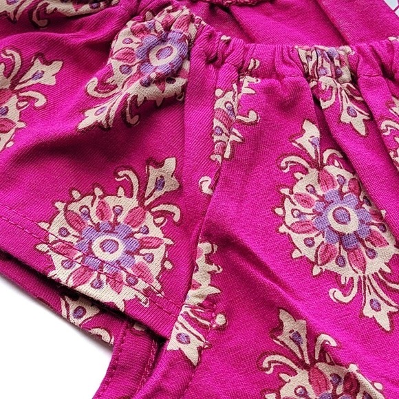 Tea Collection 3T Geometric Flutter-Sleeve Dress Fuchsia NWT - Picture 3 of 3